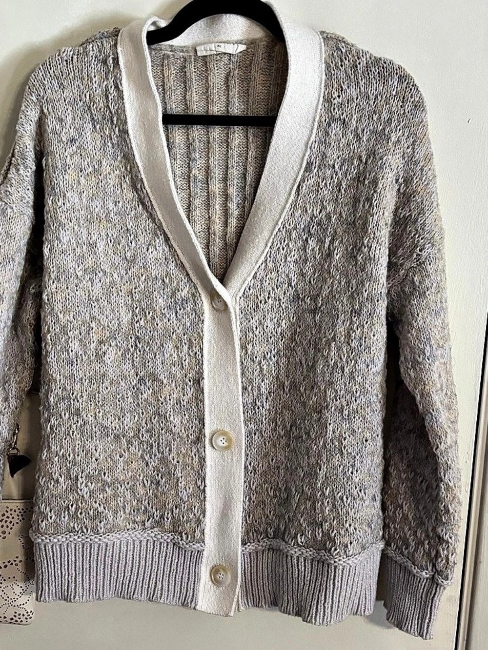 Wantable SEAS Gemini V-Neck Cardigan Sweater Cream Ribbed Back Knit Plus Size 1